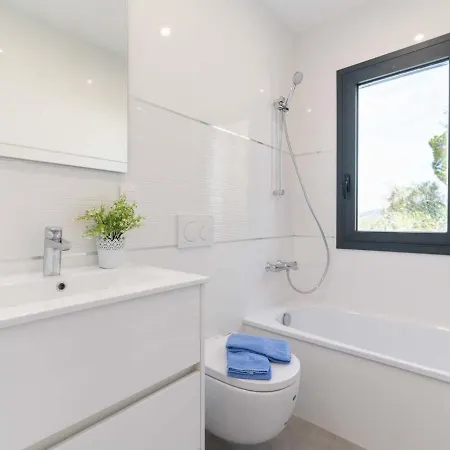 Kaia By Interhome * Roses